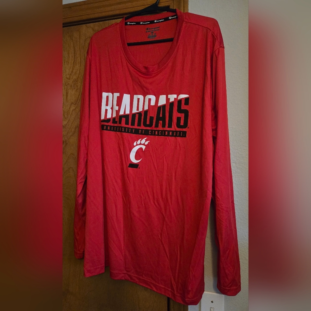 Long Sleeve Men's Cincinnati Bearcats Champion Tee